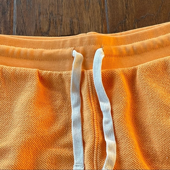 Gap Factory orange shorts w/front pockets & drawstring waist size L - Picture 3 of 8